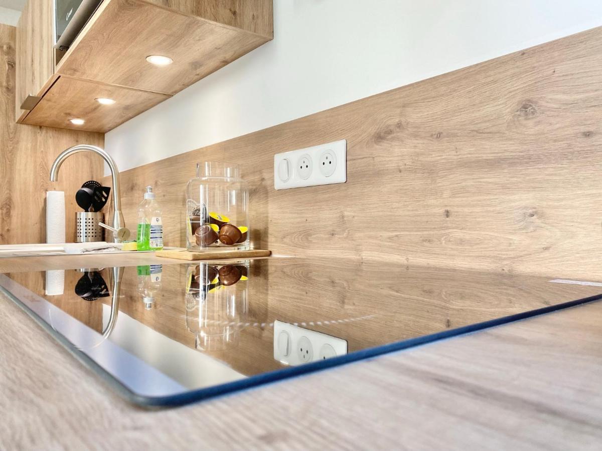 Le Ptit Vert - Wifi - Confort - Entree Autonome - Entre Gare Et Centre Quimper Dış mekan fotoğraf